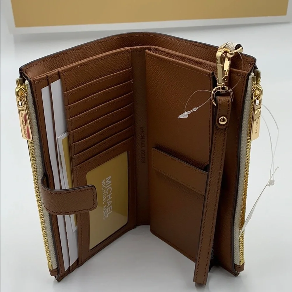 MICHAEL KORS LG DOUBLE ZIP WRISTLET VANILLA
